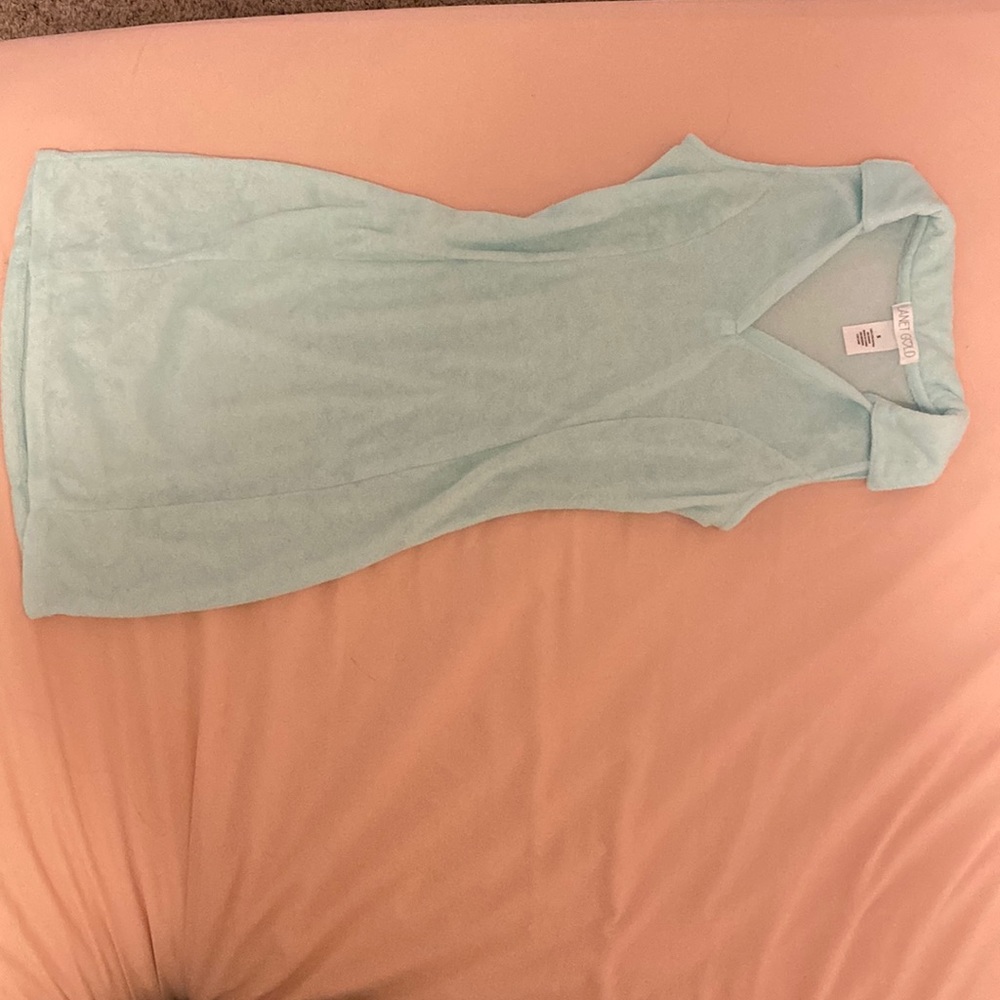 Never worn once. Loved it but didn’t fit right.